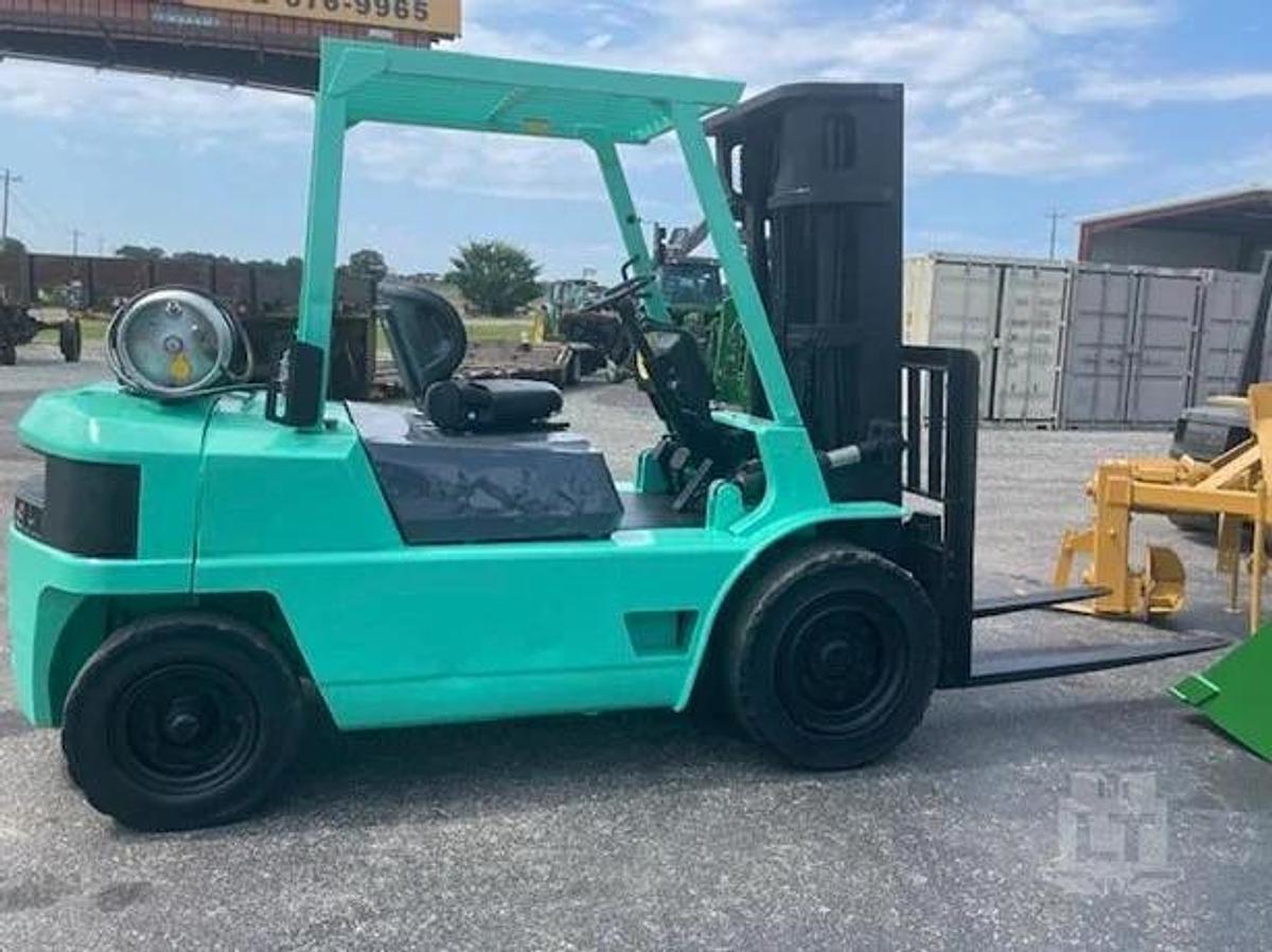 Used 2000 Mitsubishi FG35