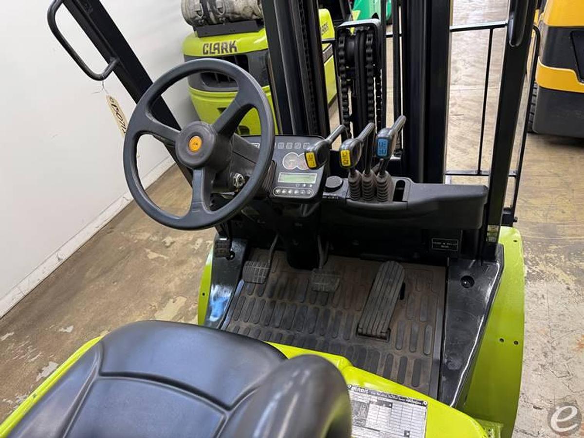 Used 2014 Clark C25L