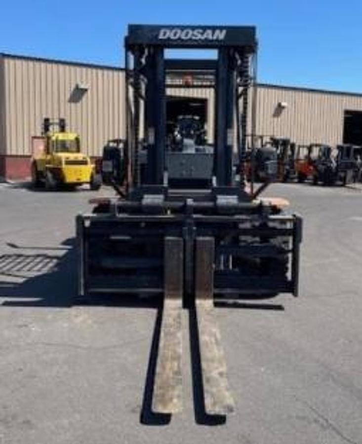 Used 2019 DOOSAN D160S-7