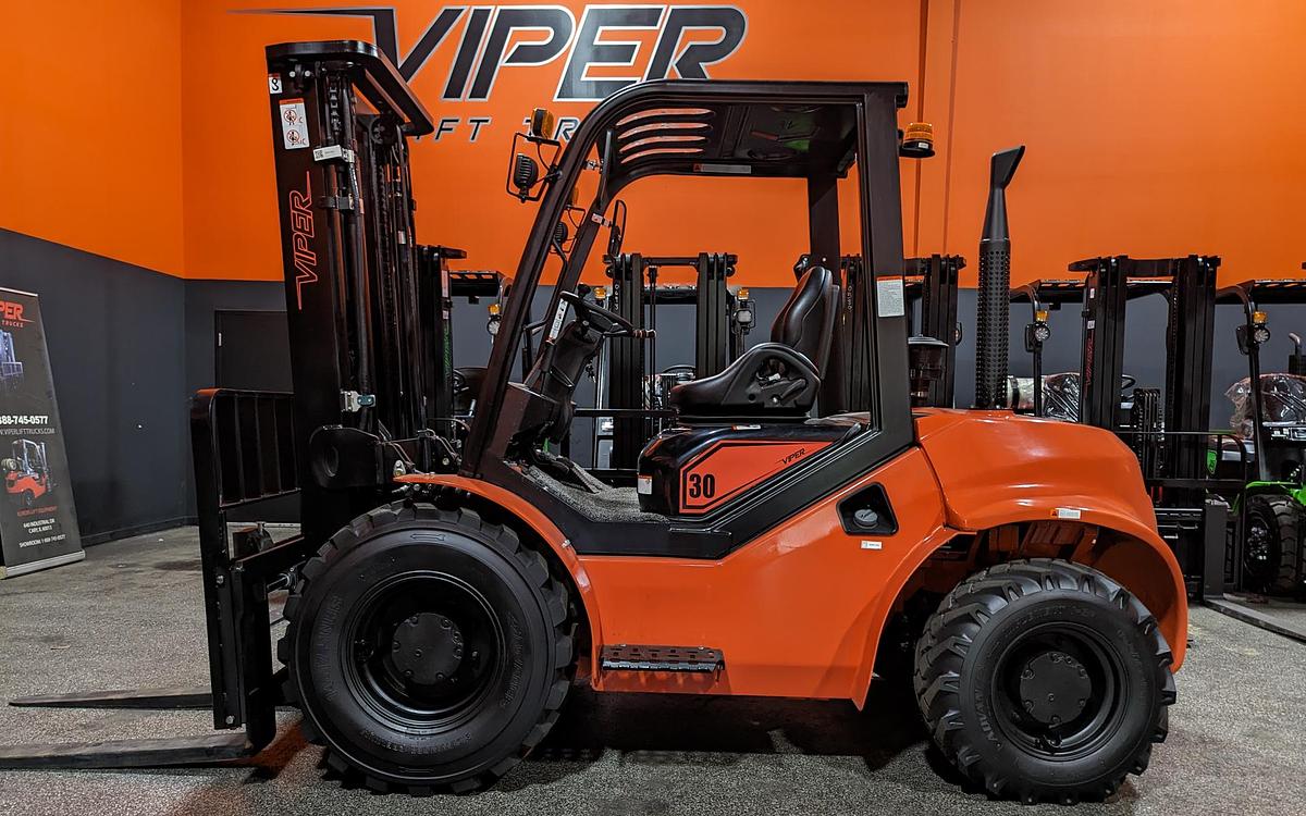 2026 Viper RTD30 Rough Terrain Forklift w CAB!