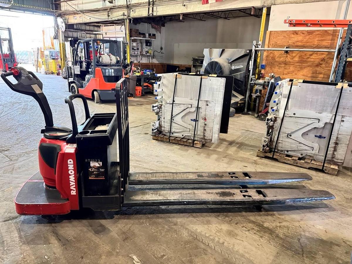 Used 2015 Raymond 8410