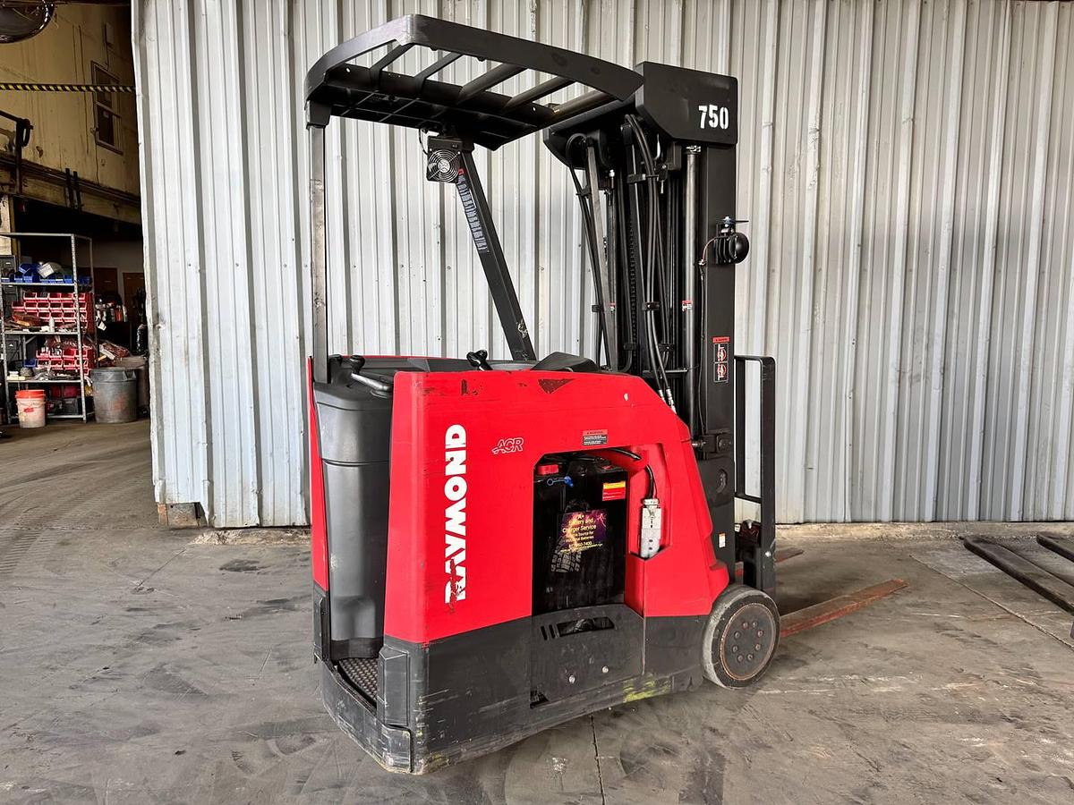 Used 2017 Raymond 425-C35QM