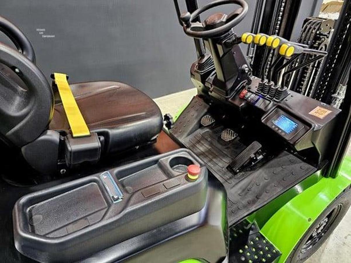 2024 Viper FD25 Diesel Forklift