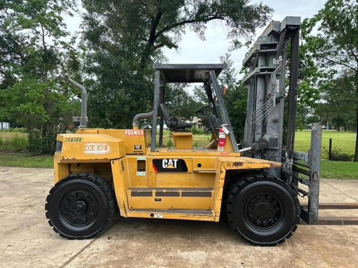 Used 2004 CAT DP115