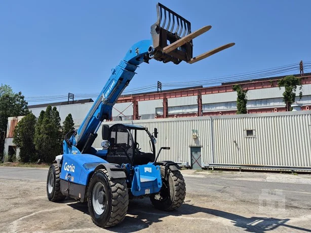 Used 2019 Genie GTH1544