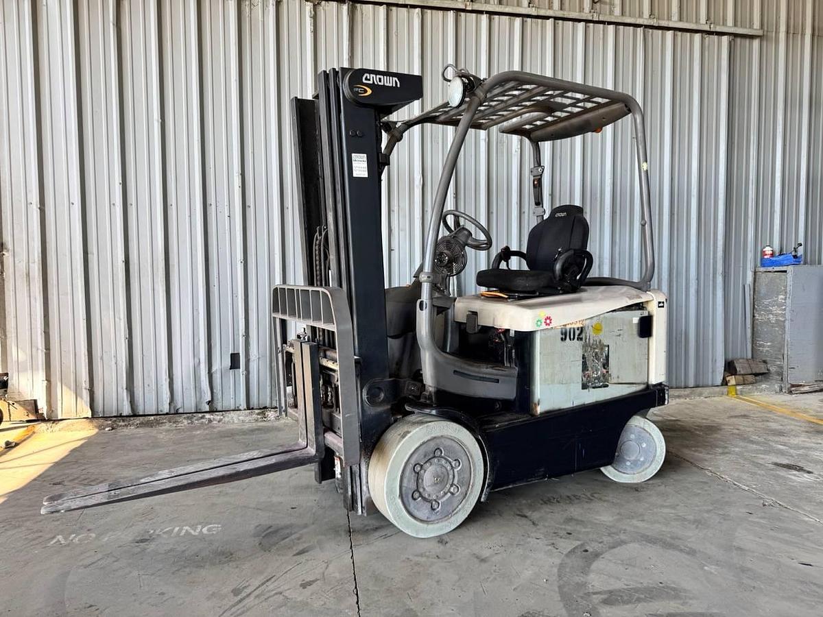 Used 2014 Crown FC4525-50