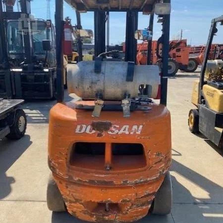 Used 2015 DOOSAN G30E-5