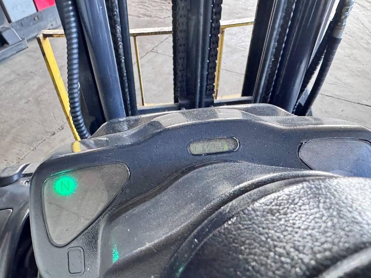 Used 2012 Komatsu FG25ST-16