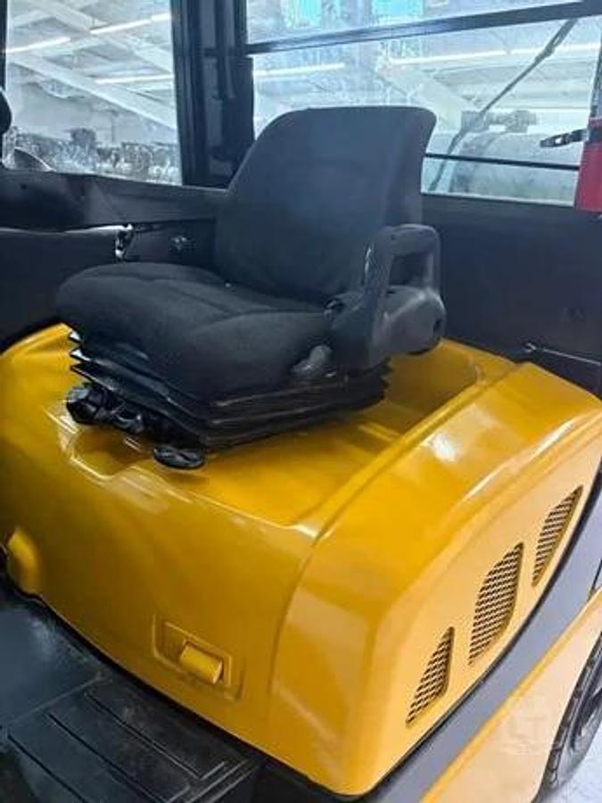 Used 2014 Yale GLP080VX