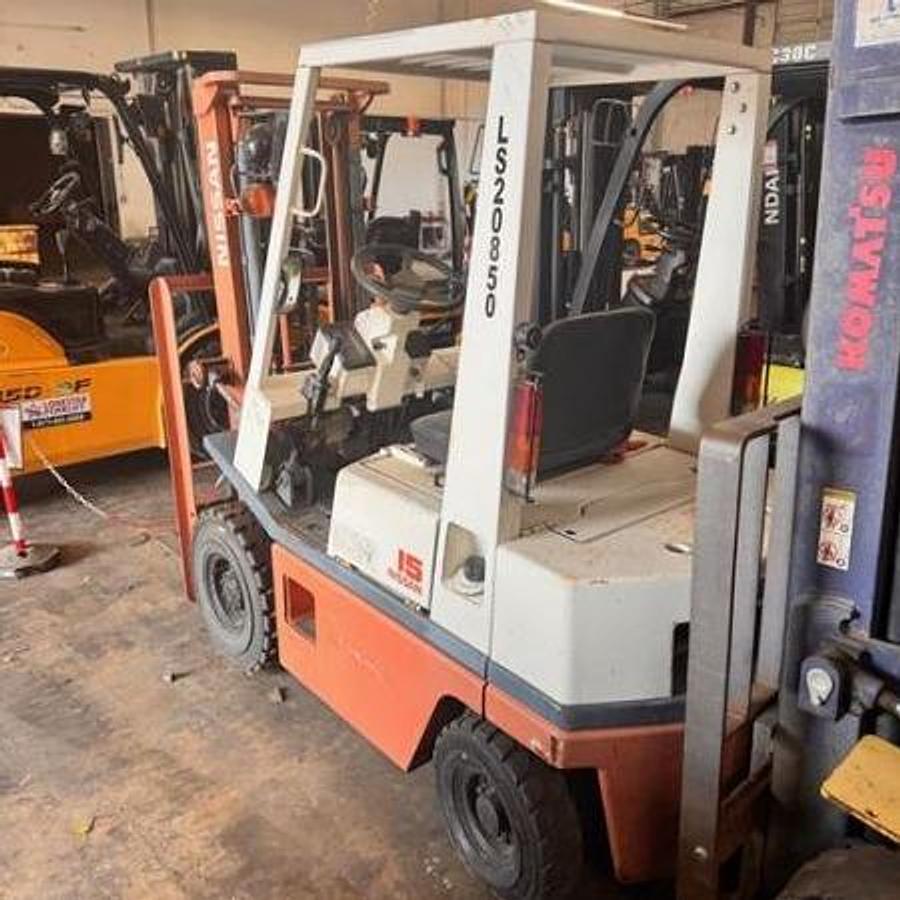 Used 2000 Nissan NH01M15