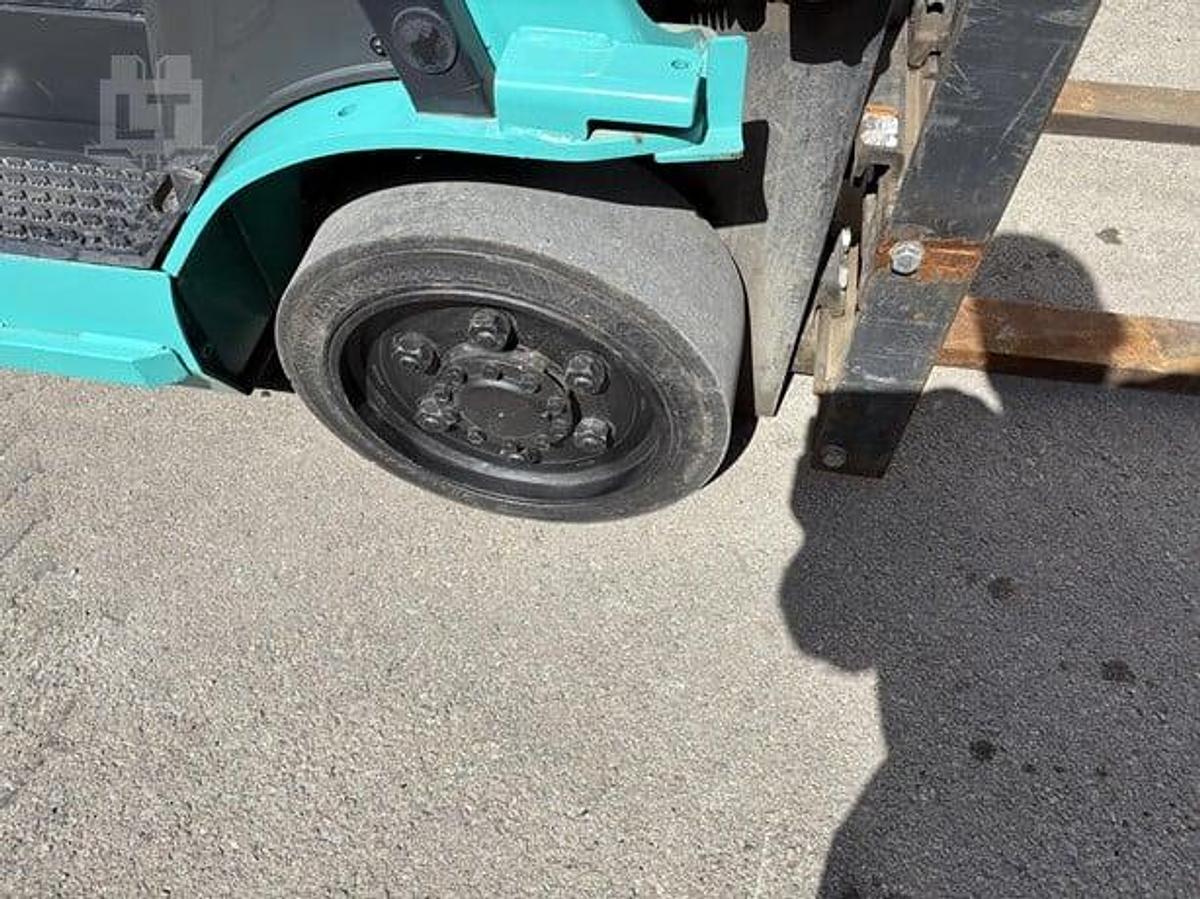 Refurbished RECONDITIONED: 2021 Mitsubishi FGC25N 5,000 Lbs. LPG Forklift