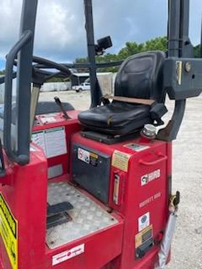 Used 2012 Moffett M55.4