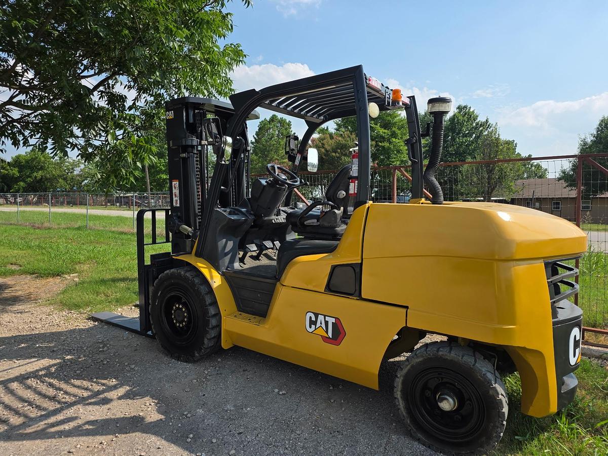 Refurbished 2015 CAT DP55N1 w/ SIDE SHIFTING FORK POSITIONER!