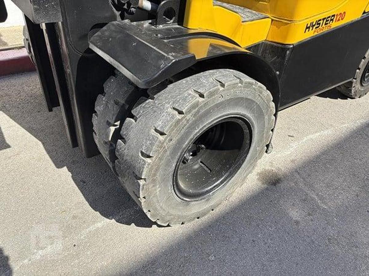 Used 2015 Hyster H120FT