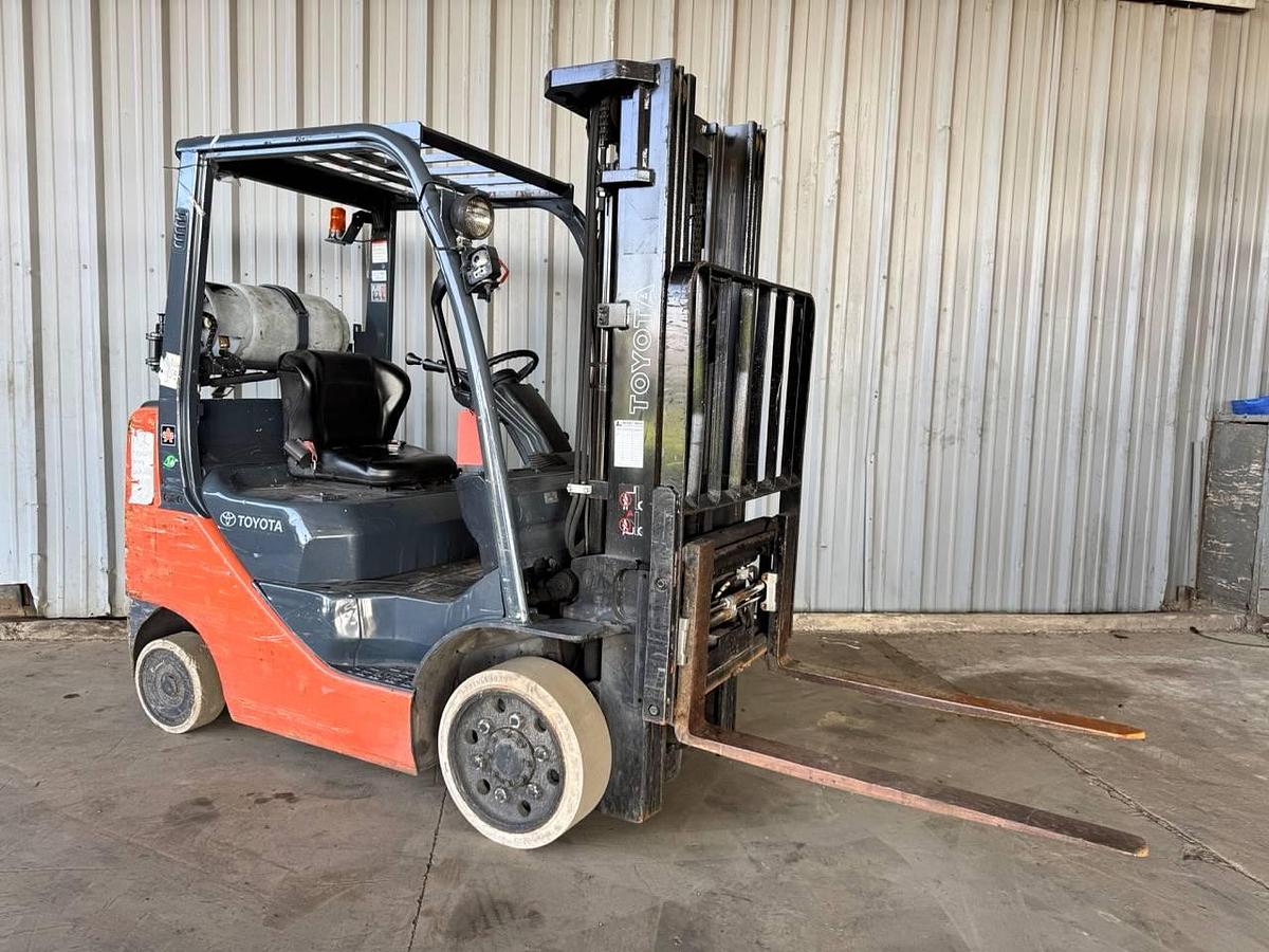 Refurbished 2012 Toyota 8FGCU25