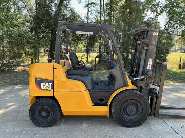 Used 2017 CAT DP40N1