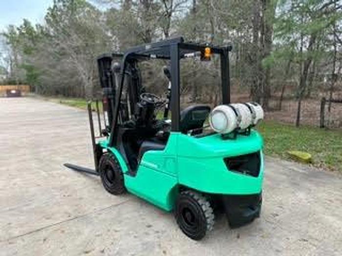 Used 2013 Mitsubishi FG25N