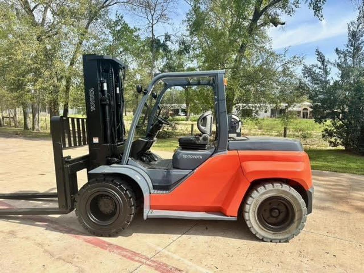 Refurbished 2015 Toyota 8FG70U