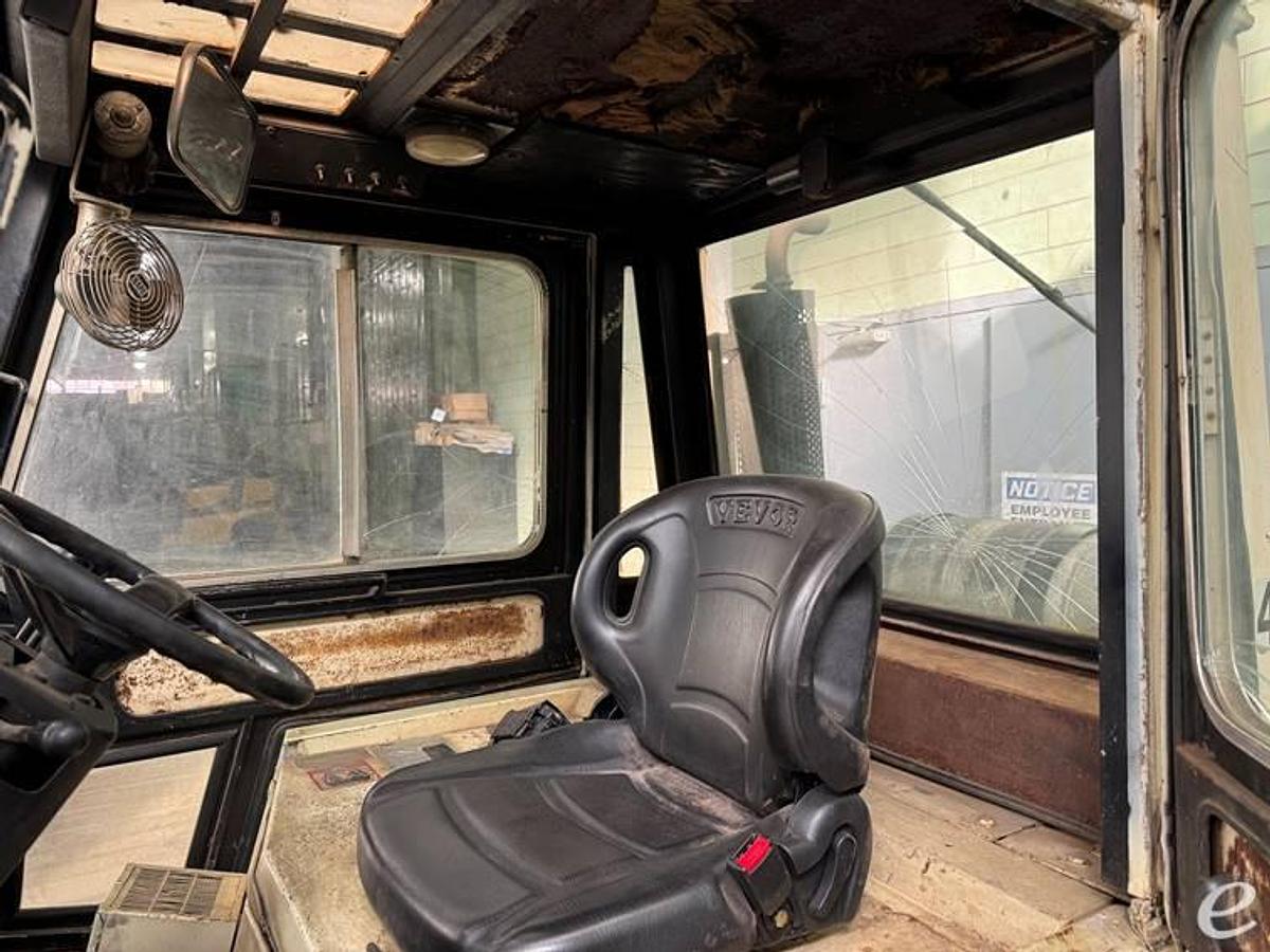 Refurbished 1990 Yale GLP080LC