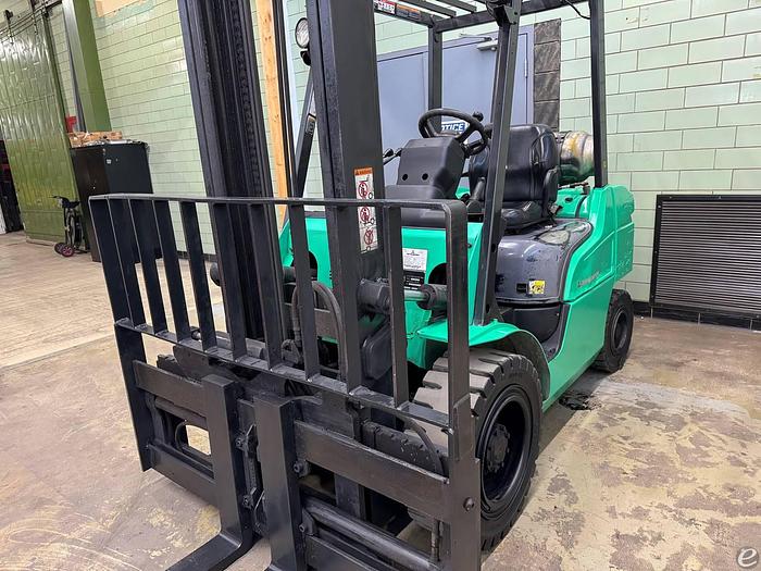 Used 2011 Mitsubishi FG30N