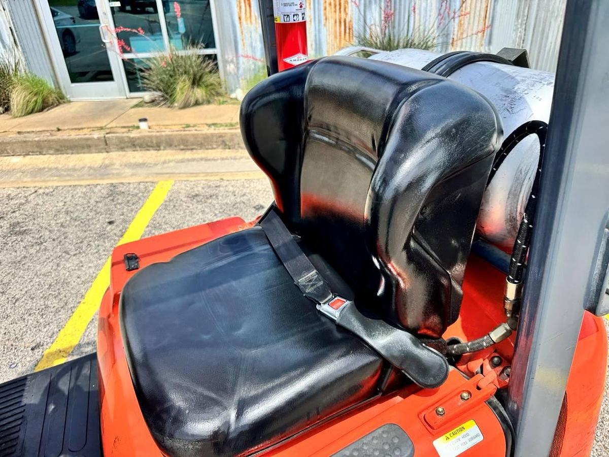 Used 3,000 lb. Toyota 42-6FGCU15 - 1105 HOURS!!!