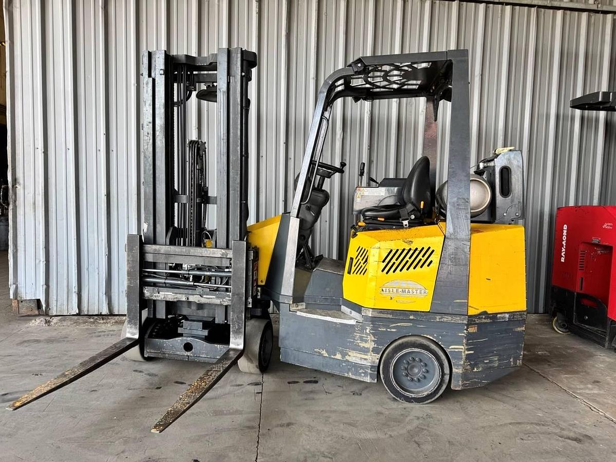 Used 2012 Aisle Master 44s