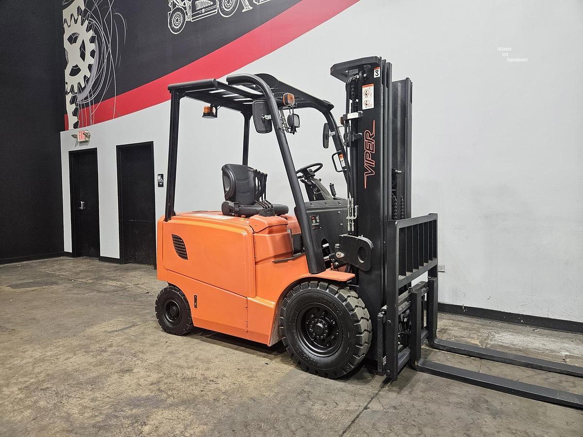 Used 2023 VIPER FB25