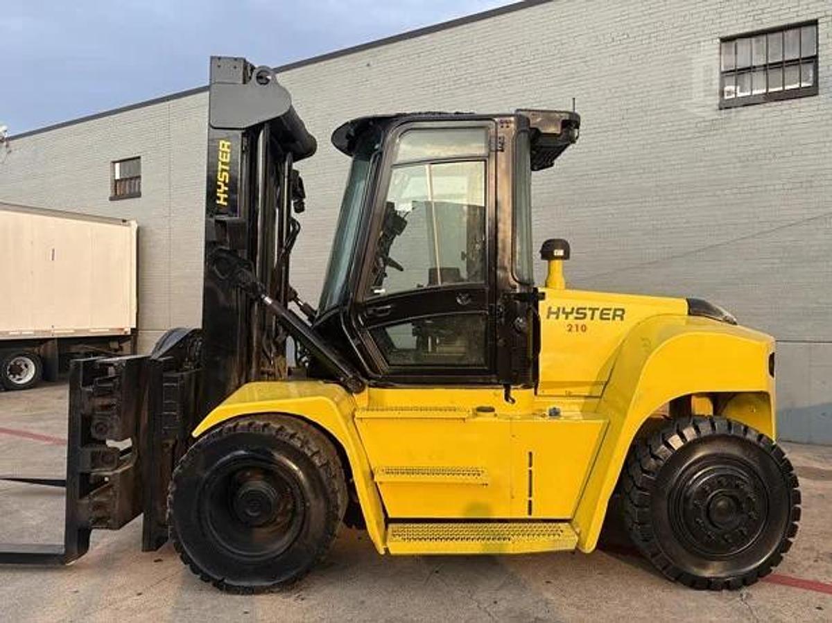 Refurbished 2017 Hyster H210HD2