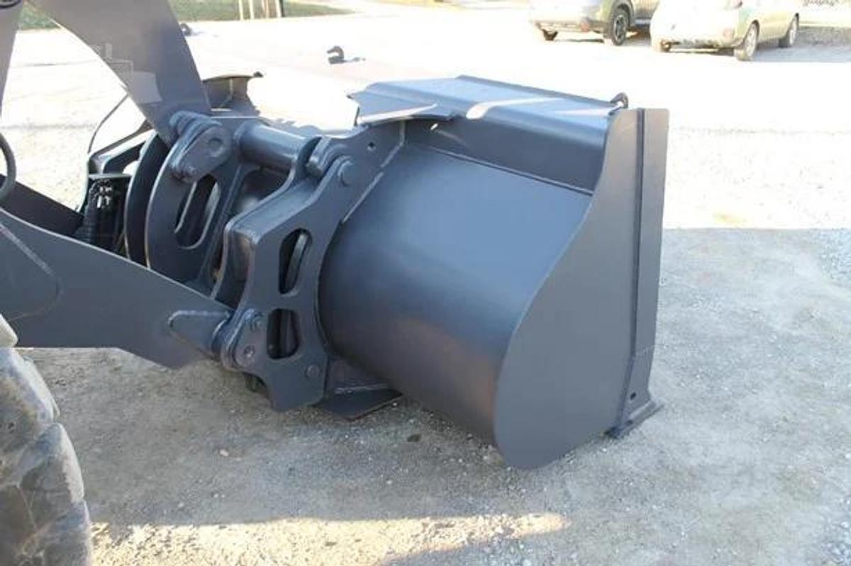 Used 2012 DEERE 544K