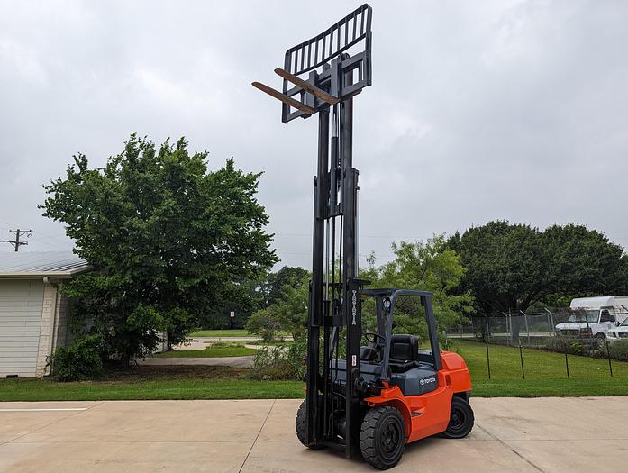 Refurbished Reconditioned: 2010 Toyota 7FDU35