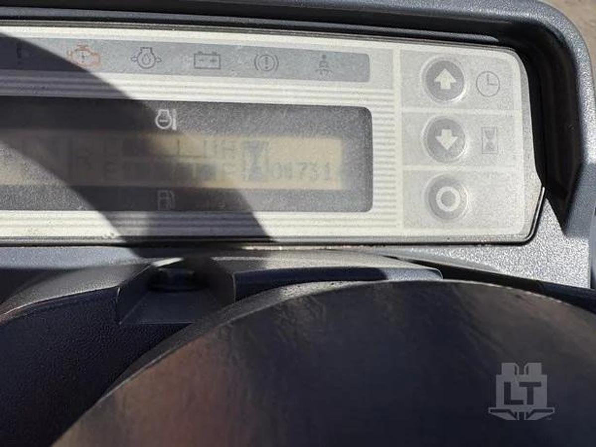 Used 2016 Nissan MU1F2A25LV