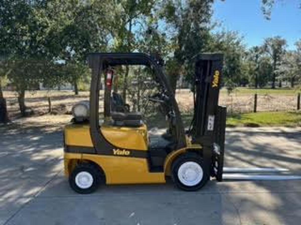 Refurbished 2015 Yale GLP050VX