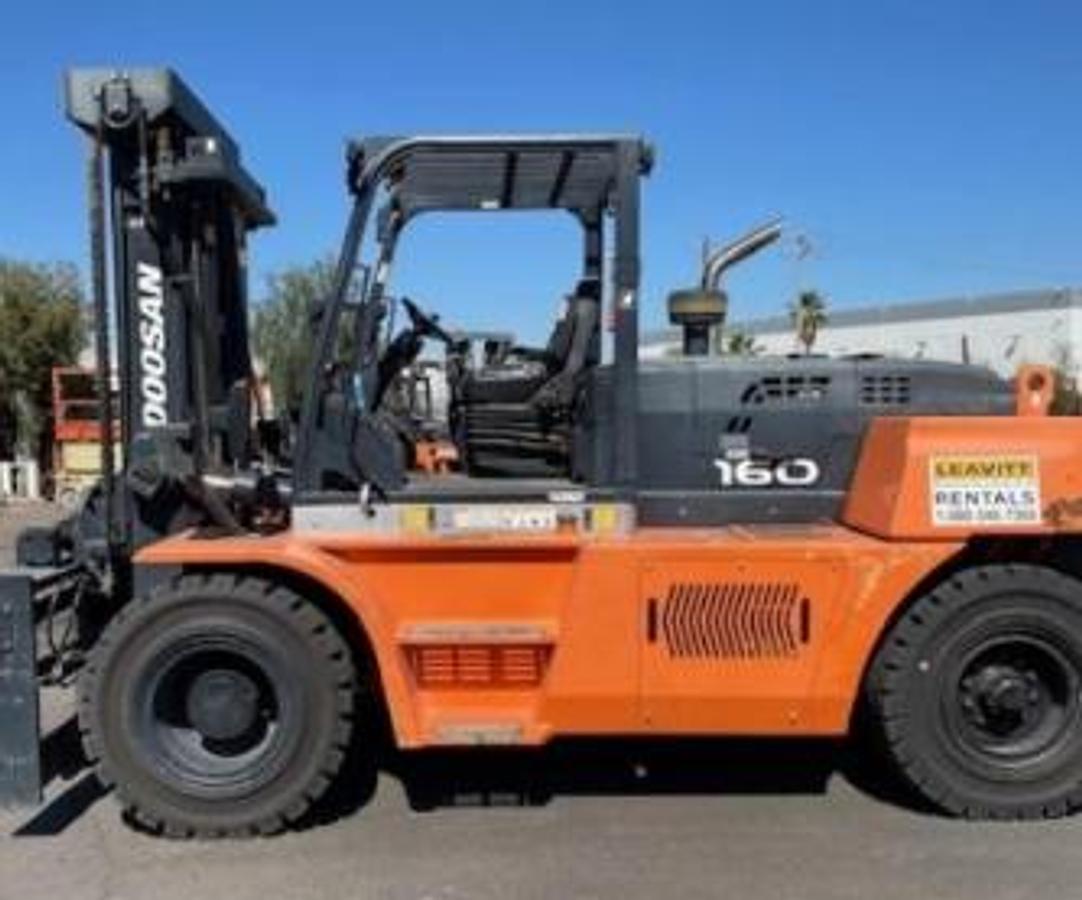 Used 2019 DOOSAN D160S-7