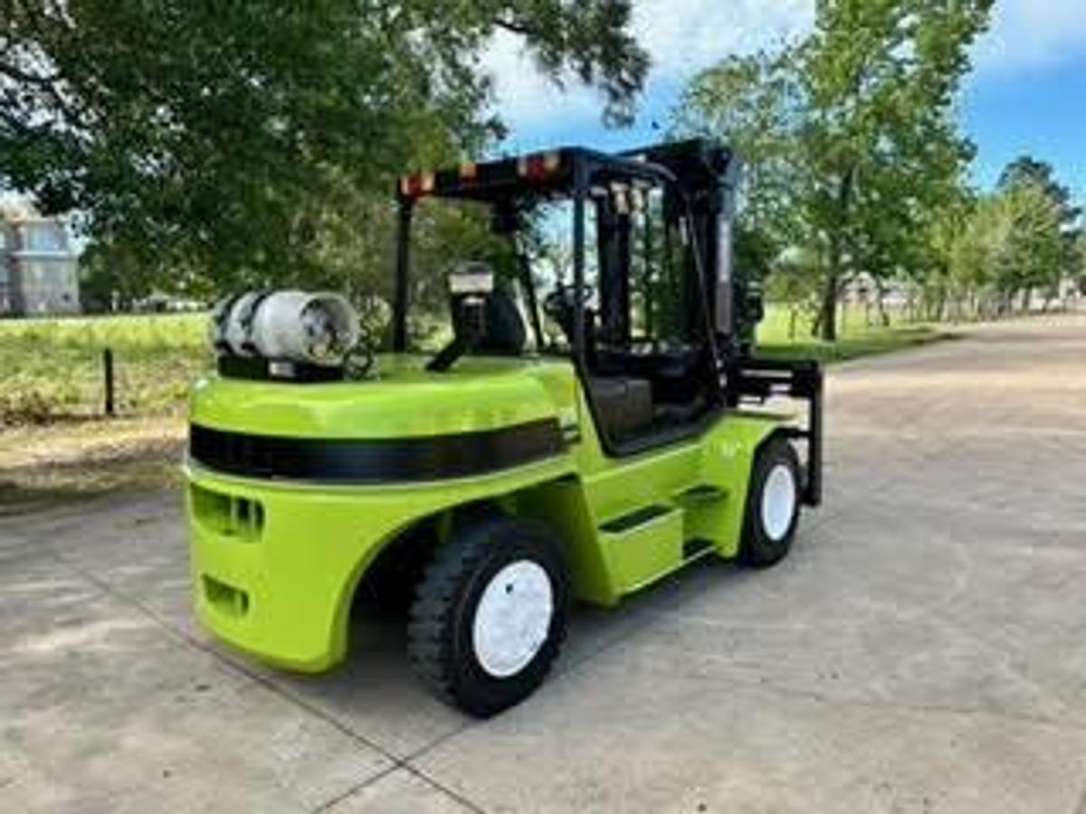 Refurbished 201 Clark  C70 - LOW HOURS!