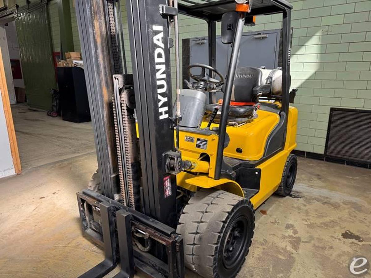 Used 2016 Hyundai H25L-7A