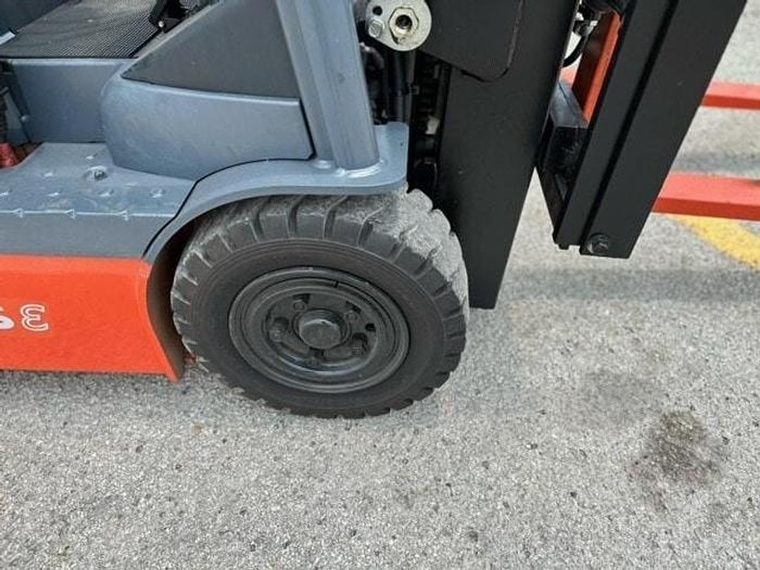 Used 2019 Toyota 8FBE18U - EE - 728 hours!