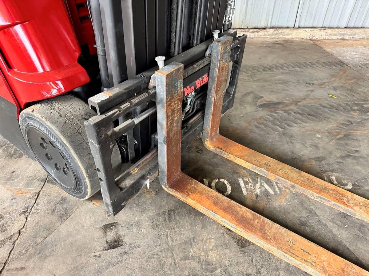 Refurbished 2020 Raymond 425-C50TT - 42" FORKS