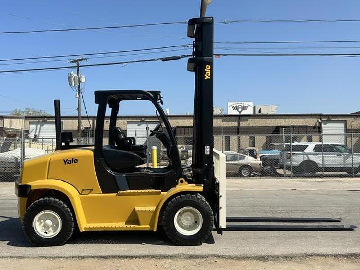 Refurbished 2023 Yale GDP155VX
