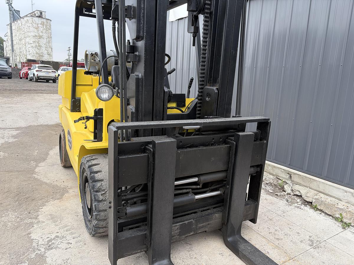 Used 2004 HOIST F180