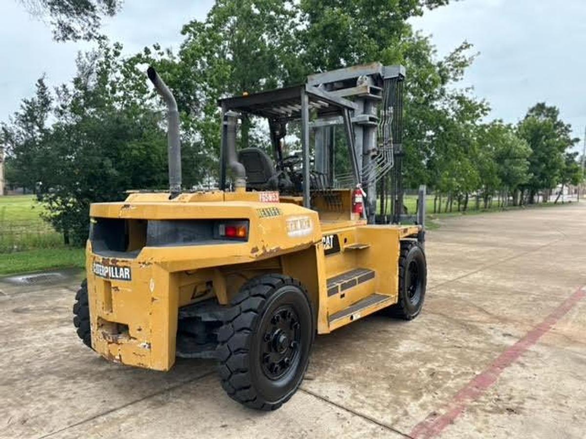 Used 2004 CAT DP115