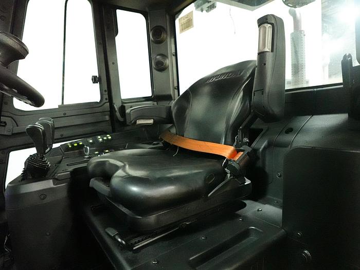 Used 2018 Hyundai 80D-9