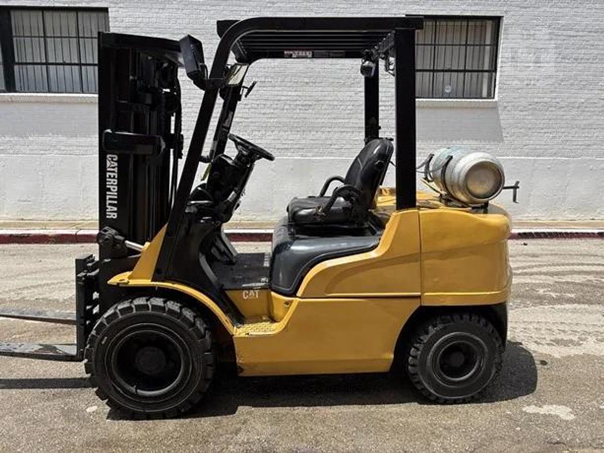 Refurbished 2018 CAT GP30N