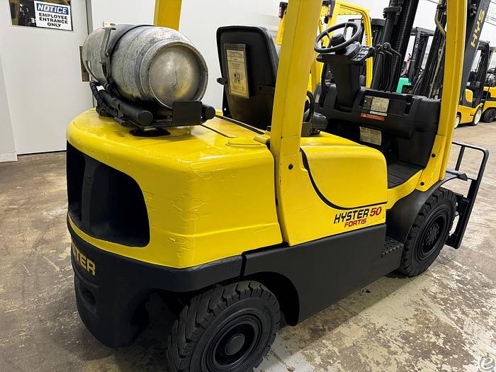 Refurbished RECONDITIONED 2010 Hyster H50FT