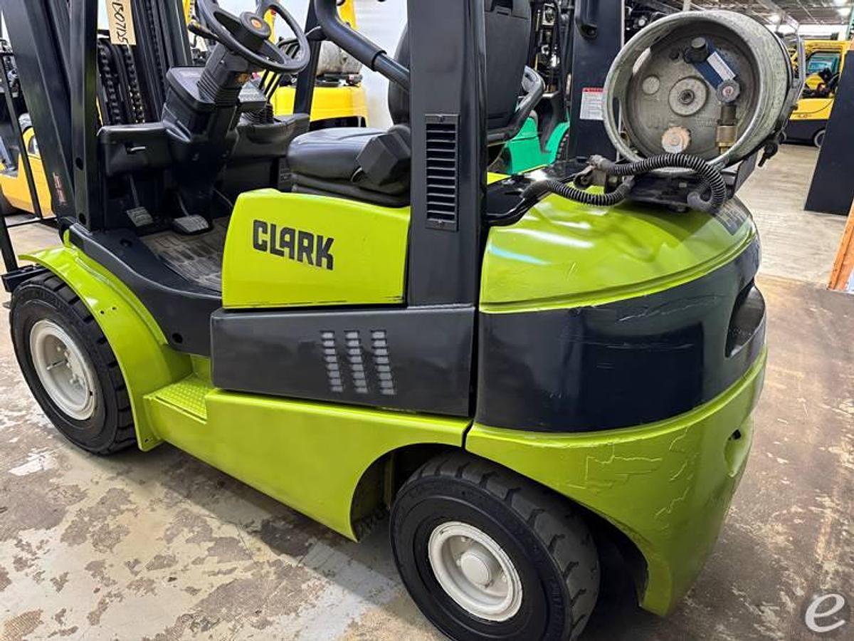 Used 2014 Clark C25L