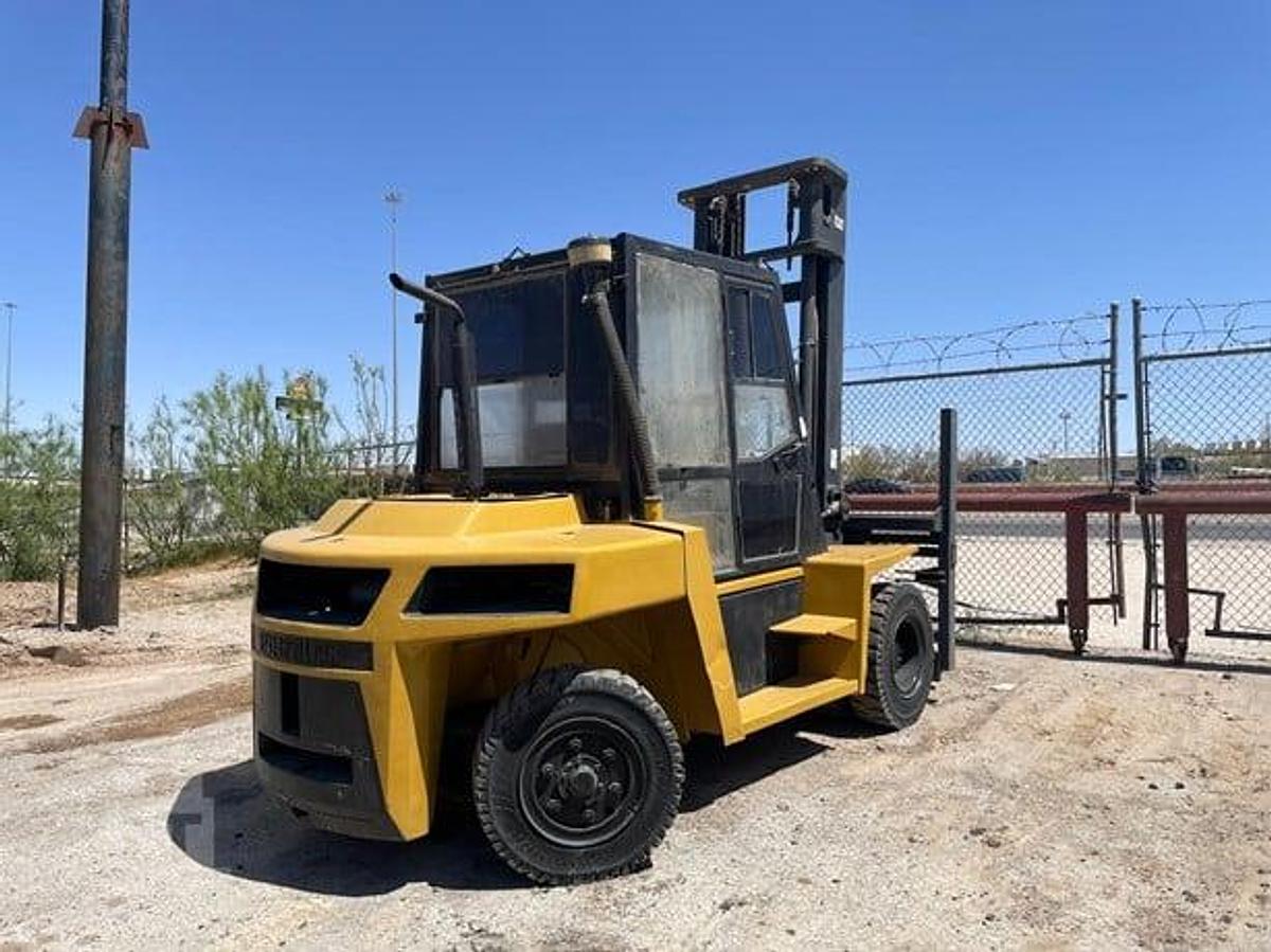 Used 2001 CAT DP70