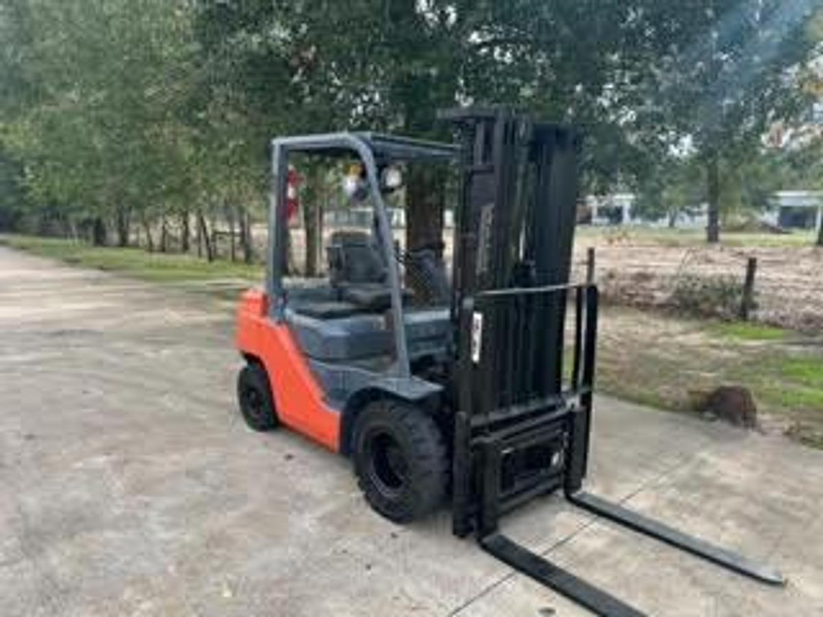 Refurbished 2015 Toyota 8FDU25