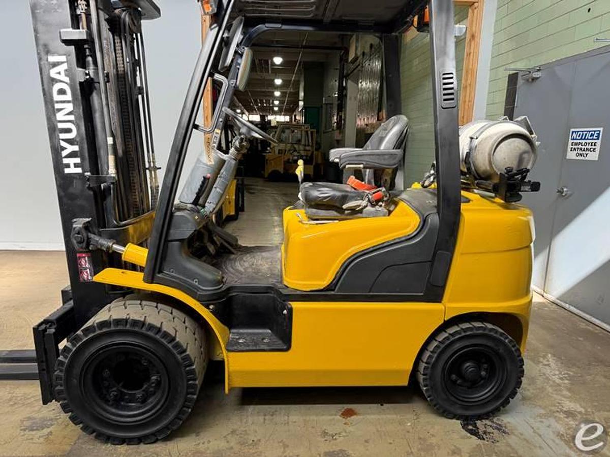 Used 2016 Hyundai H25L-7A