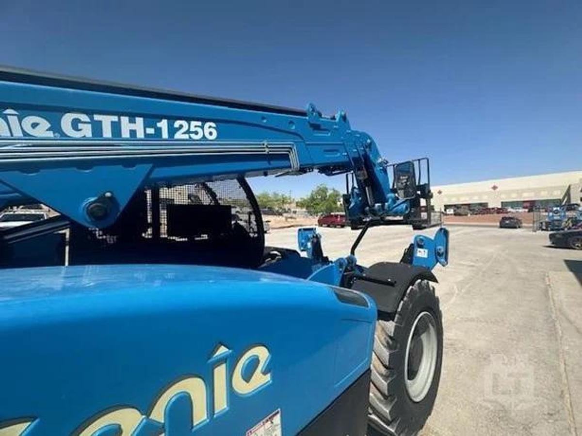 Used 2021 Genie GTH1256