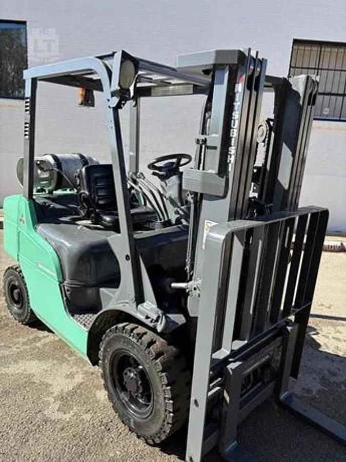 Refurbished 2018 Mitsubishi FG25N