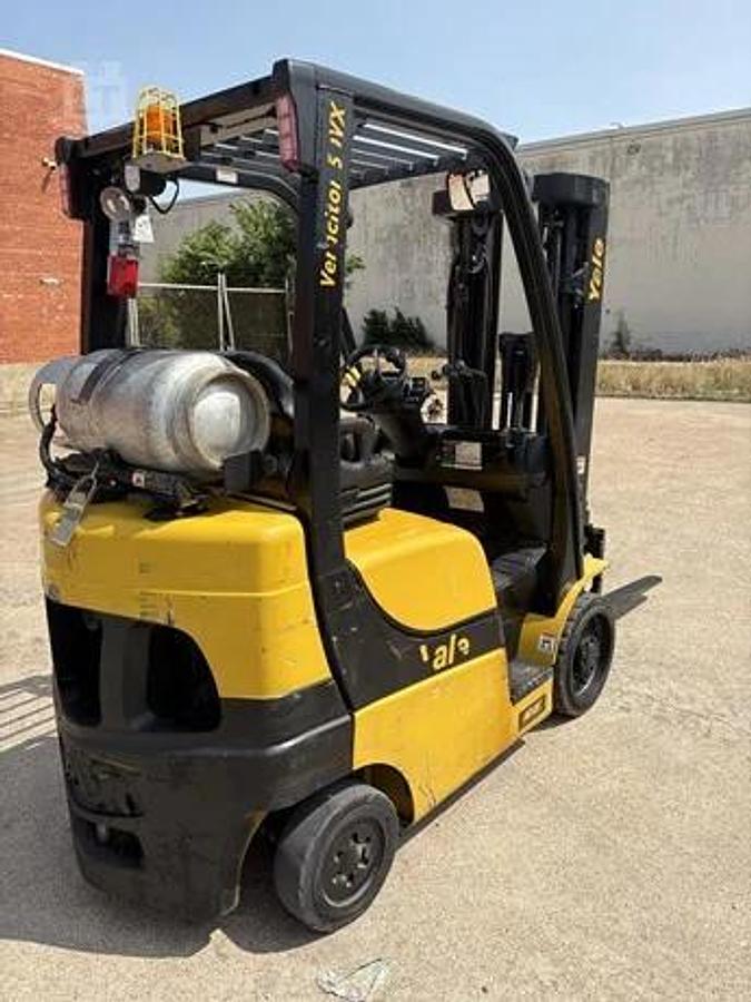 Refurbished 2000 YALE GLC050TG